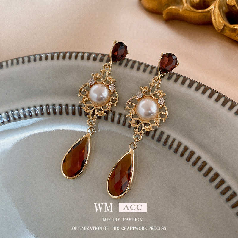 Women Elegant Earring - Embrace Timeless Vintage Fashion Jewelry