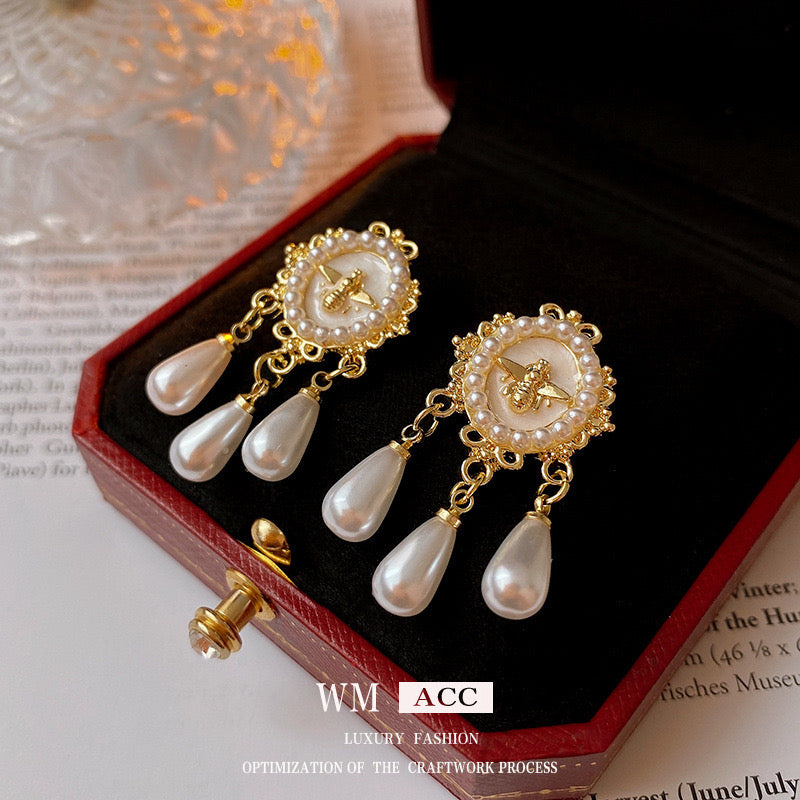 Women Elegant Earring - Embrace Timeless Vintage Fashion Jewelry